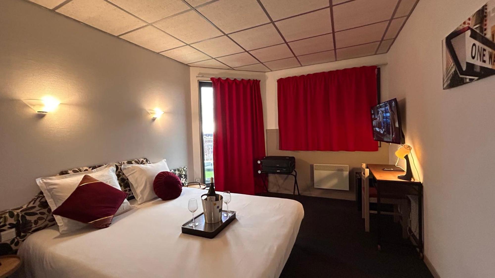 Fasthotel L'Eldorado Sebazac-Concoures Ngoại thất bức ảnh